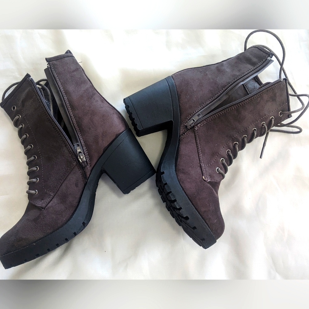 Zigi Soho Kourtlan Heeled Boots - Picture 3 of 9